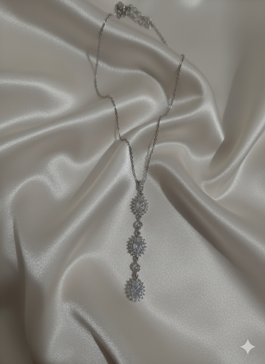 “Silver Layers” Üç Katmanlı Alt Alta Parıltılı Gümüş Renkli Paslanmaz Çelik Kolye Habos Store