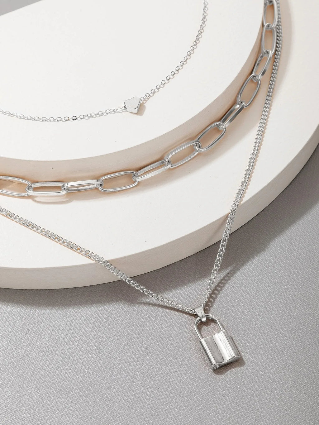 “Silver Heart” Gümüş Renkli 3 Katmanlı Kalp Zincir Kolye Habos Store