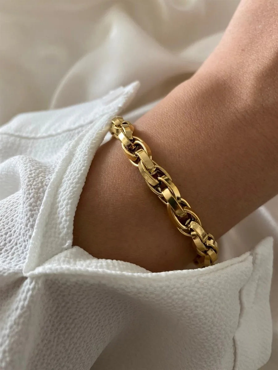 “Interlace Glow” İç İçe Geçmiş Paslanmaz Çelik Kadın Bileklik Habos Store