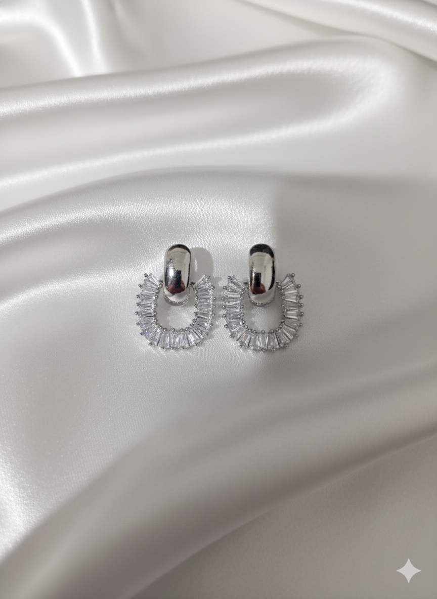 “Silver Sparkle” Taşlı Gümüş Rengi Kadın Küpe Habos Store